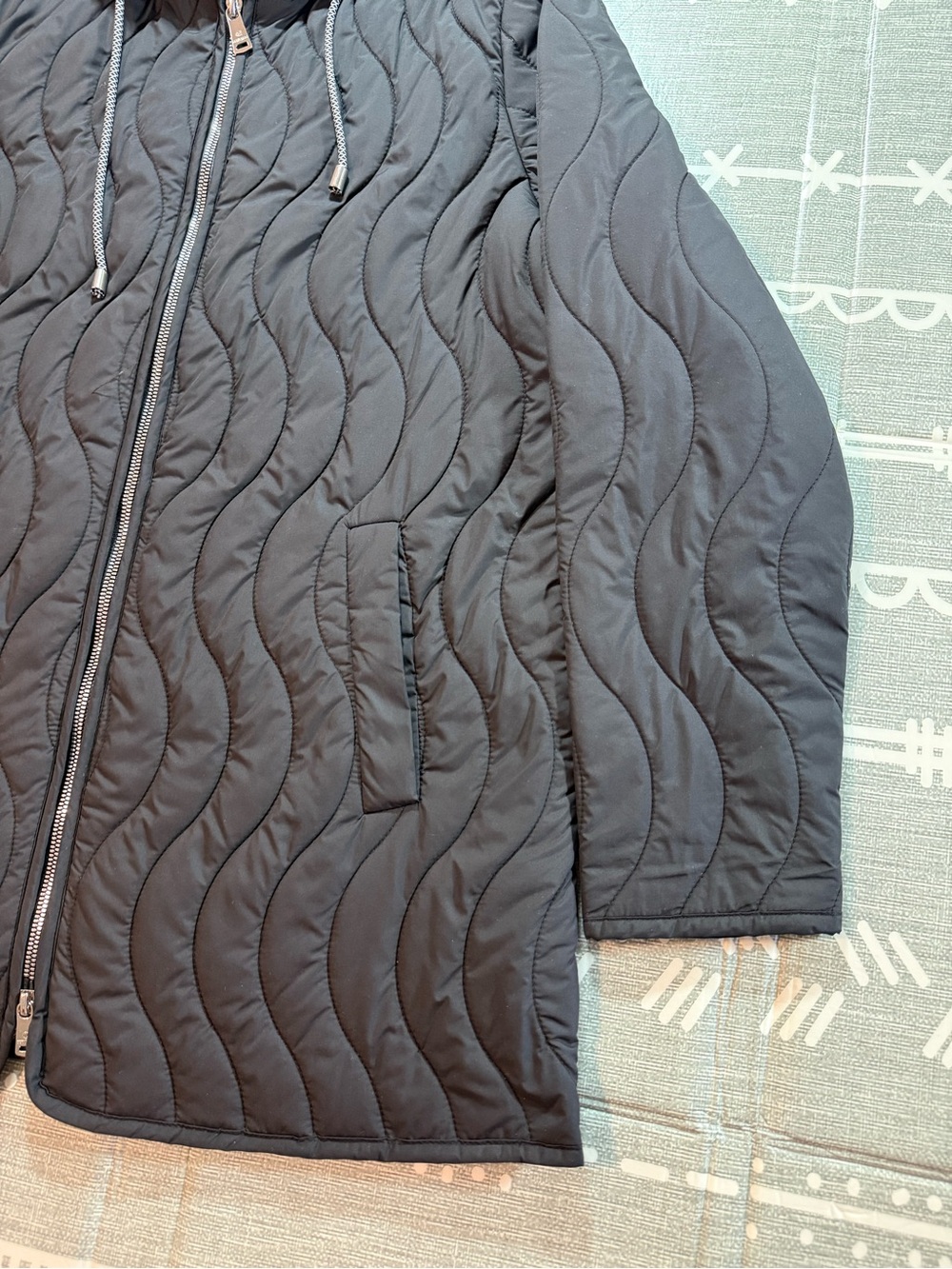 Bernardo EcoPlume Hooded Quilted Jacket - Picture 3 of 11